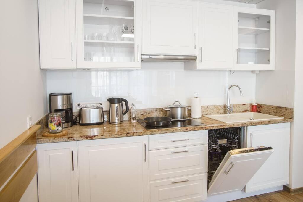 Mojemiedzyzdroje 402 Apartment Luaran gambar